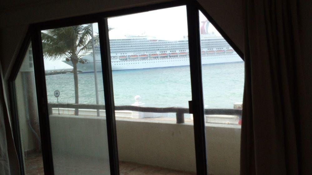 Safari Inn Cozumel Bagian luar foto